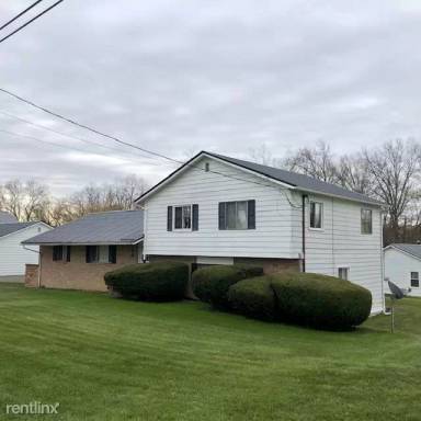 Main picture of 1071 W Main St