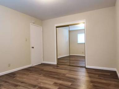 Main picture of 844 Maryann Dr