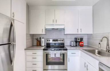 Main picture of 801 Middlefield Rd