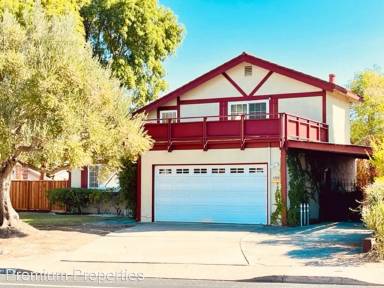 Main picture of 455 Viking Dr