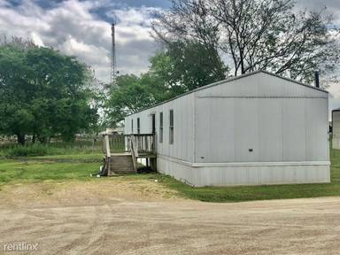Main picture of 1608 State Highway 75 N