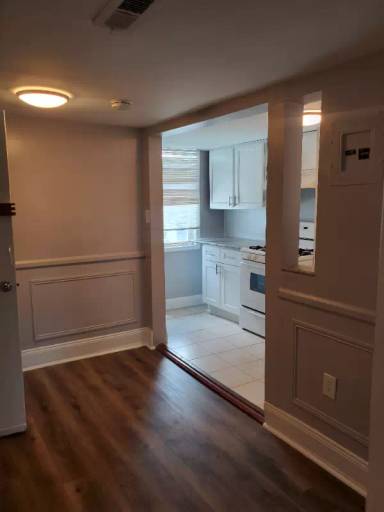 Main picture of 803 Brooks Ln