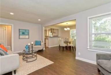 Main picture of 1201 W 40th St
