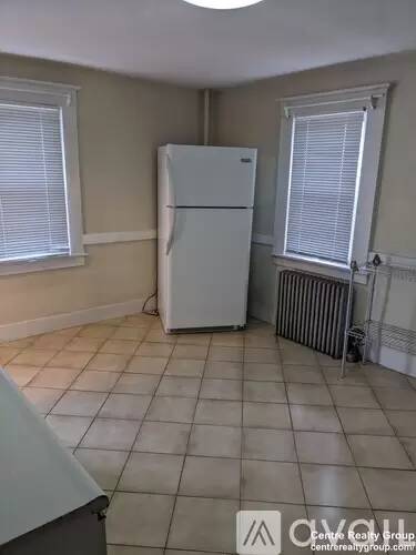 Main picture of 36 Middle St
