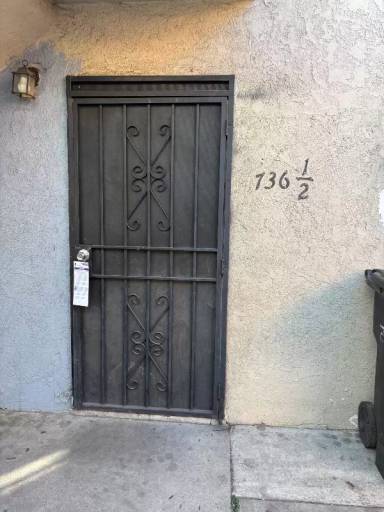 Main picture of 736 W Century Blvd