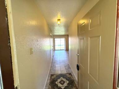 Main picture of 5526 Fordham St