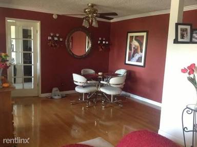 Main picture of Marina Gateway Condos Del Rey