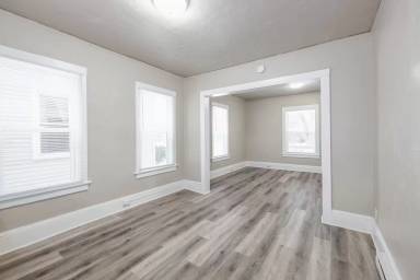 Main picture of 310 4th St