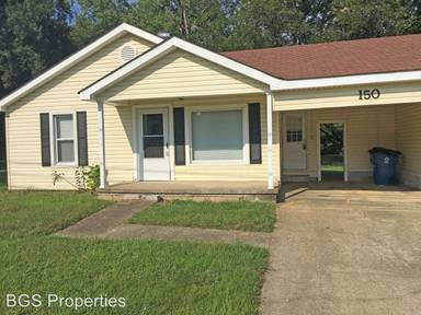 Main picture of 150 N Poplar St