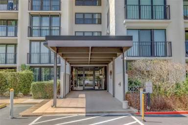 Main picture of 100 Oakmont Ln