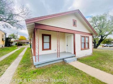 Main picture of 123 W 19th St