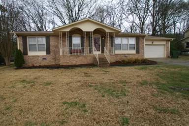 Main picture of 12113 Greenleaf Dr SE