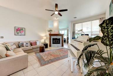 Main picture of 2912 Devonshire Dr