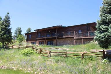 Main picture of 8774 Ridge Rd