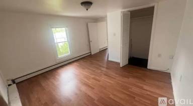 Main picture of 20 W Noble St