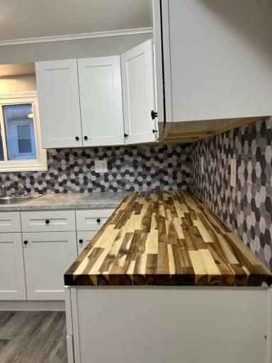 Main picture of 133 W Van Buren St