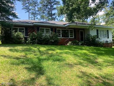 Main picture of 2538 Old Holton Rd