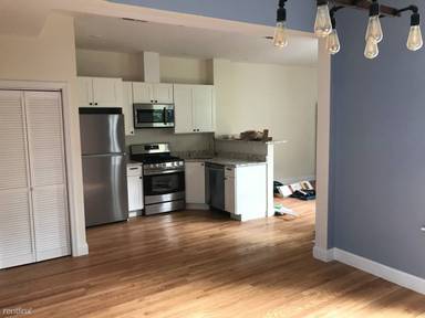 Main picture of 134 Oxford St