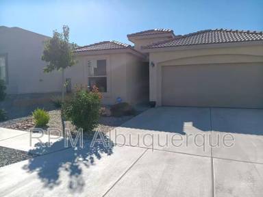 Main picture of 8733 Sevano Cir NE