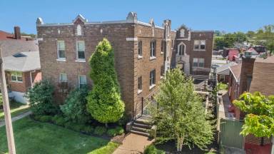 Main picture of 3446 Lawn Ave