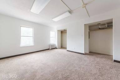 Main picture of 746 E Warrington Ave