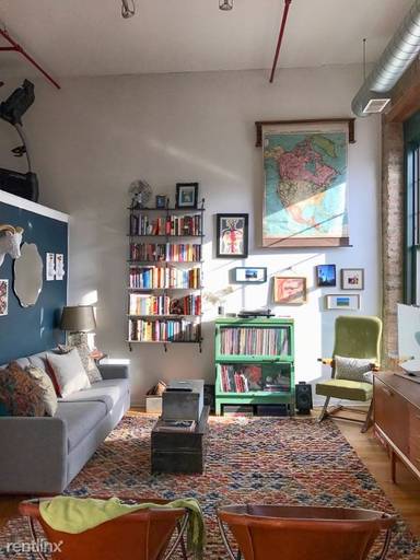 Main picture of 845 W Fulton Market