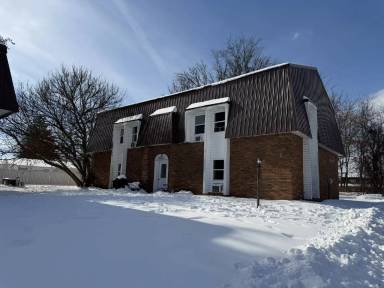 Main picture of 1815 Adams Ln