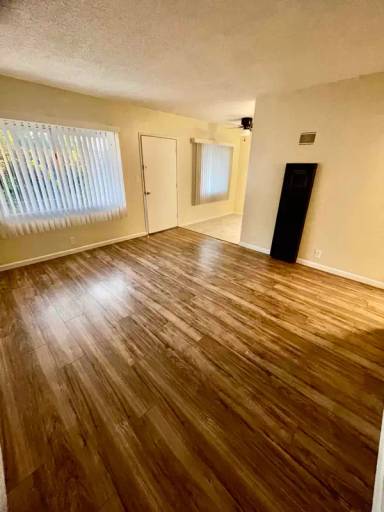 Main picture of 1070 Gardenia Ave