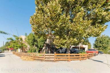 Main picture of 11231 Oxnard St