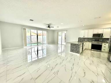Main picture of 1219 Baycourt Isle