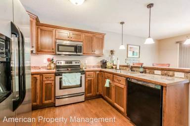 Main picture of 429 Stone Grove Dr