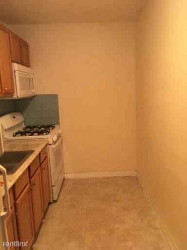Main picture of 800 Hyde Park Ave