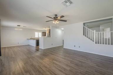 Main picture of 3866 W Belle Ave