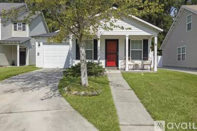 Main picture of 16 Ristona Dr