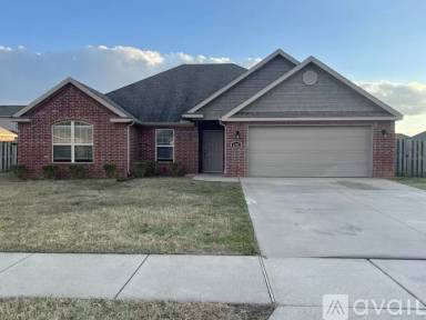 Main picture of 4301 SW Limestone Ave