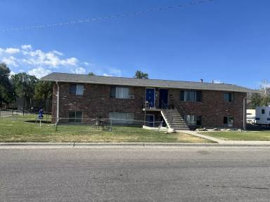 Main picture of 421 East 15th Street - 2