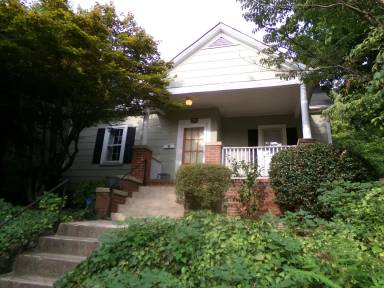 Main picture of 708 S Broad St
