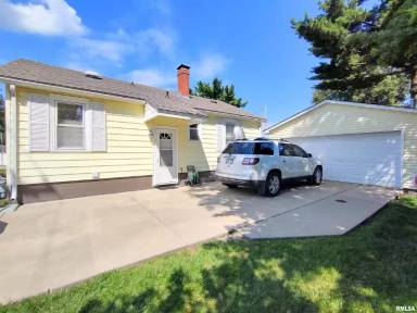 Main picture of 427 W Yates Ave