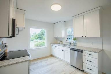 Main picture of 6822 E 7th Ave