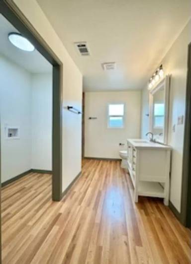 Main picture of 414 W Avenue A