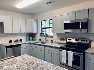 Main picture of 2303 Suzu Way