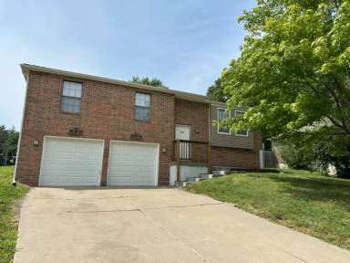 Main picture of 1700 NE Balboa St