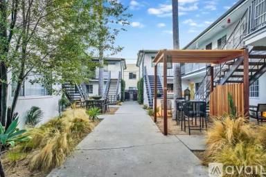 Main picture of 311 Junipero Ave