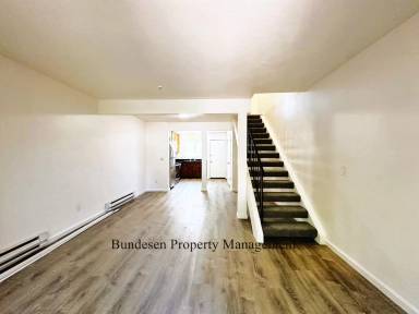 Main picture of 928 Civic Center Dr