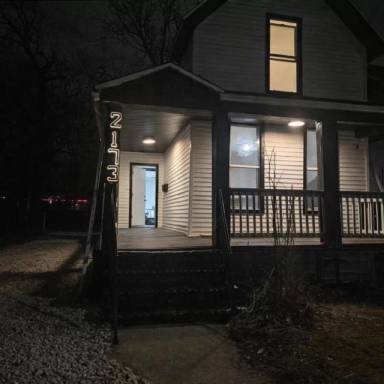 Main picture of 2173 E 73rd St