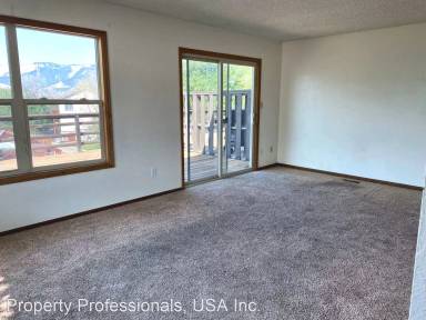 Main picture of 728 Clarkson Ave