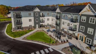 Main picture of 120 Ash St W