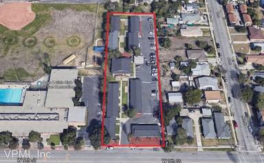 Main picture of 1140 W 9th St