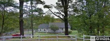 Main picture of 1208 2nd NH Tpke