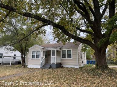 Main picture of 416 W Lombard St
